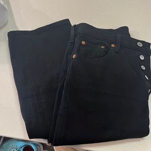 Levi’s black ribcage straight ankle jeans